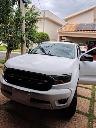 FORD RANGER 2.2 XLS 4X4 CD 16V DIESEL 4P AUTOMÁTICO